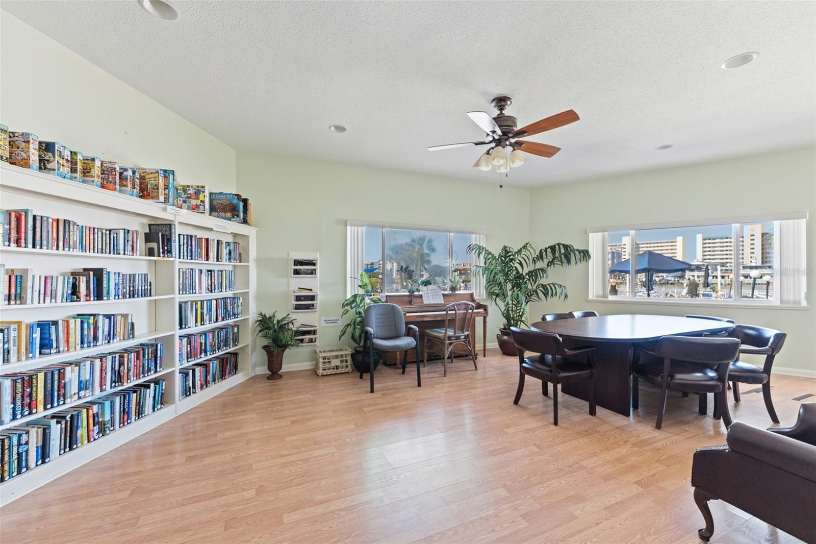 Nice library in the Clubhouse