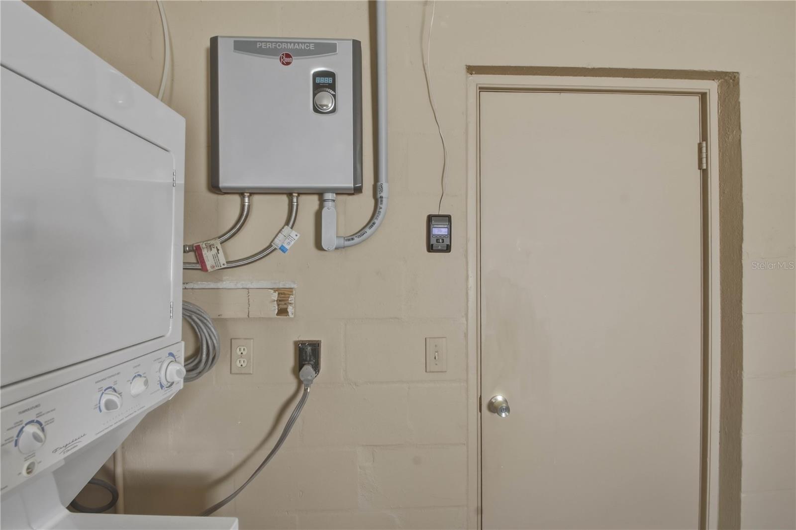 Tankless water heater