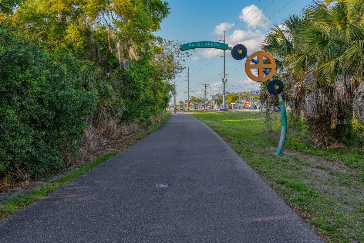 SUPER CLOSE TO THE 47 MILES PINELLAS COUNTY TRAIL!