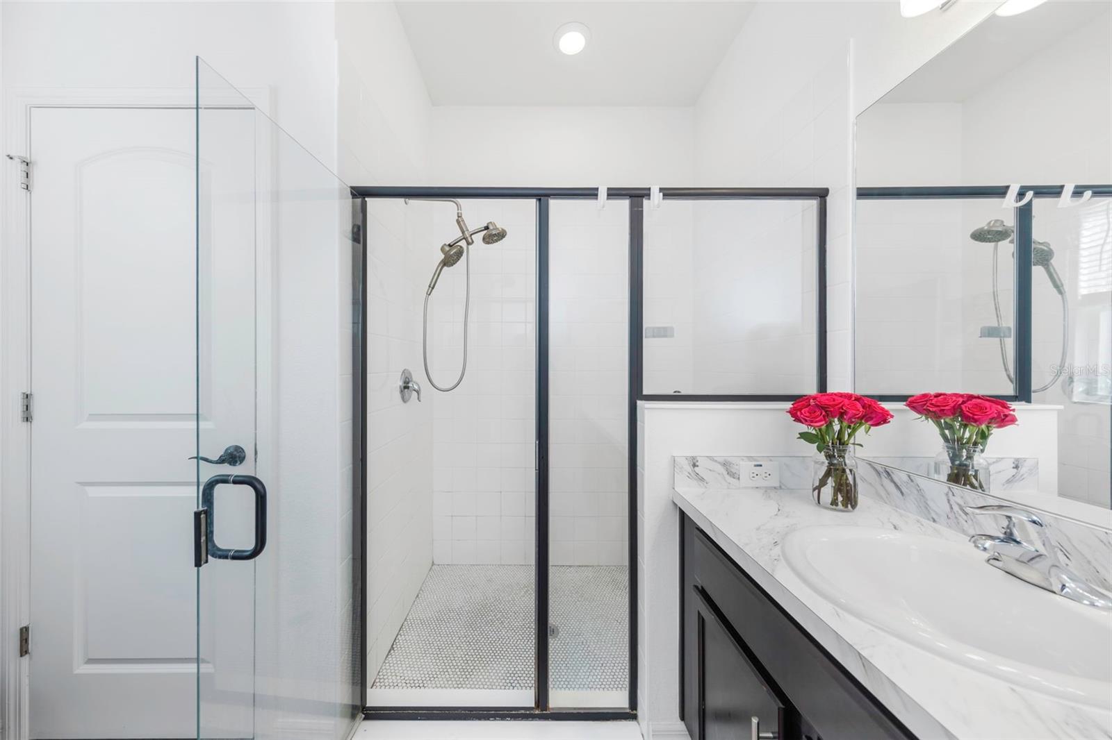 Primary Suite En Suite