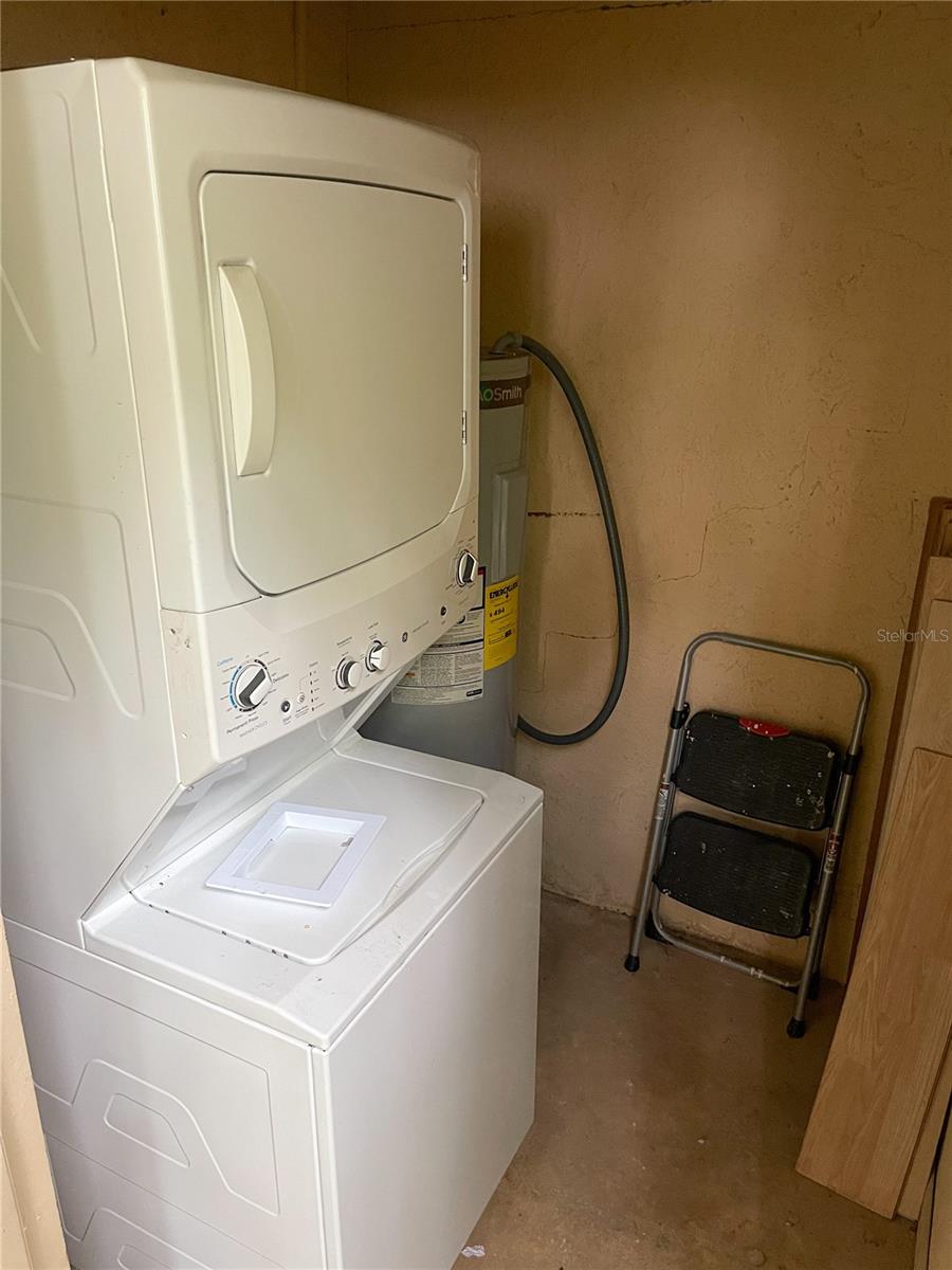 Was a leak near hook up, per seller, has since been repaired.