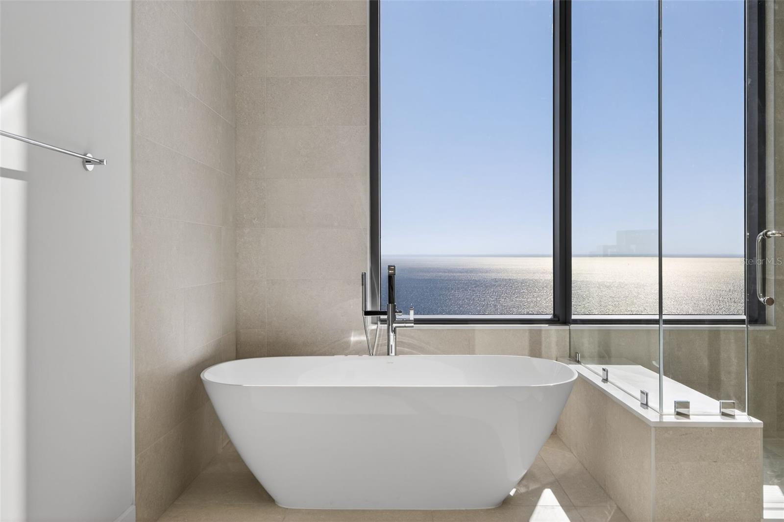 Primary Suite Soaking Tub