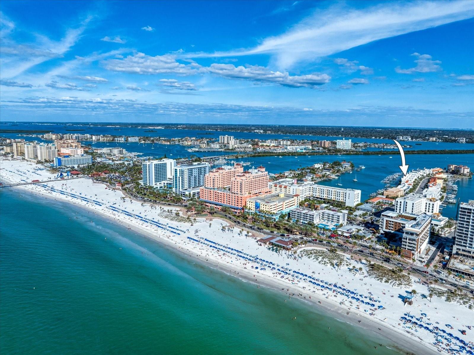 5-MINUTE WALK to CLEARWATER BEACH with its soft pristine white sand and clear gulf waters, restaurants, bars and shopping.