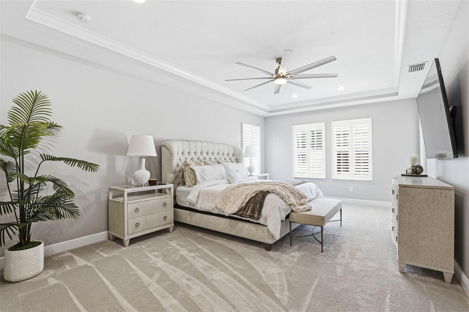 Primary Suite w/ Private Door to Lanai