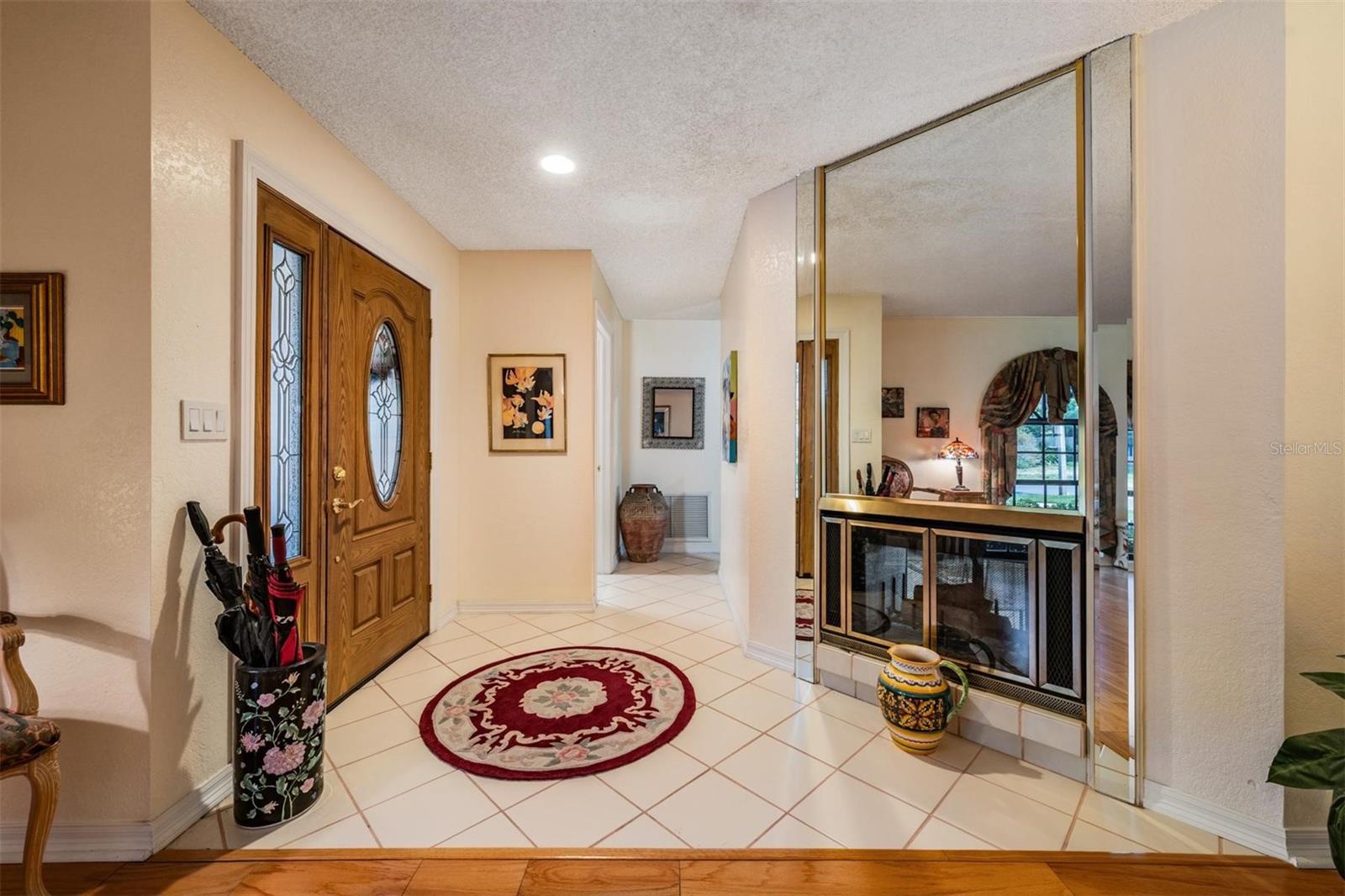 Entry to living room