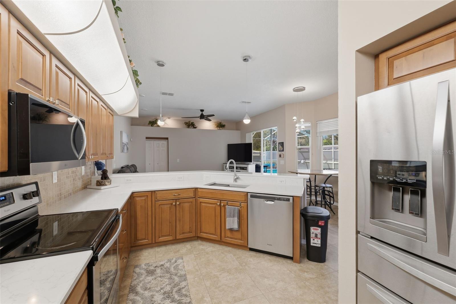 Kitchen/Breakfast Nook