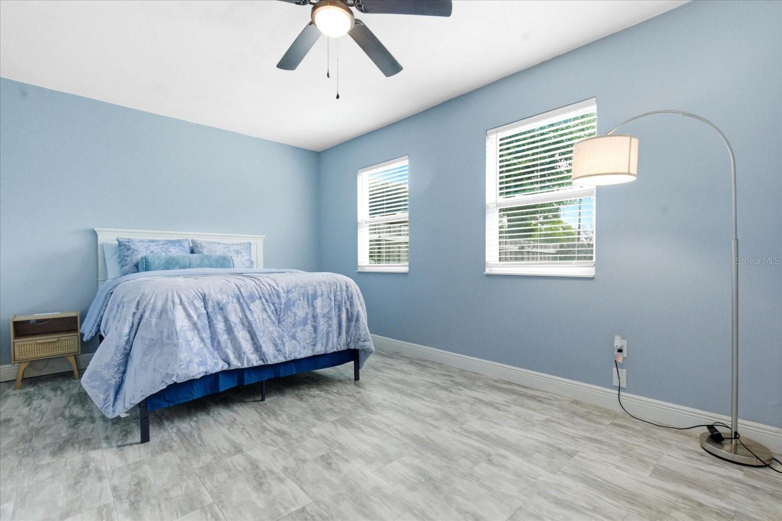 2nd bedroom