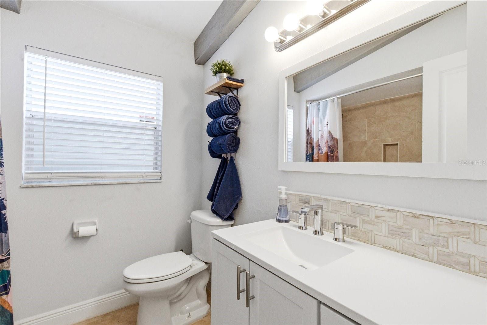2nd Bathroom