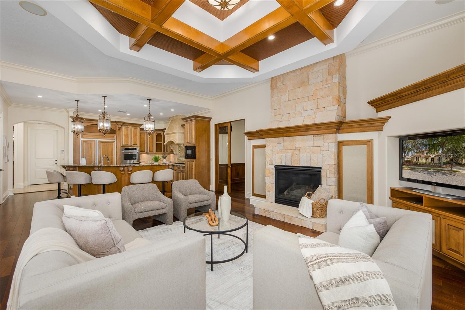 Family Room w/Custom Gas Fireplace