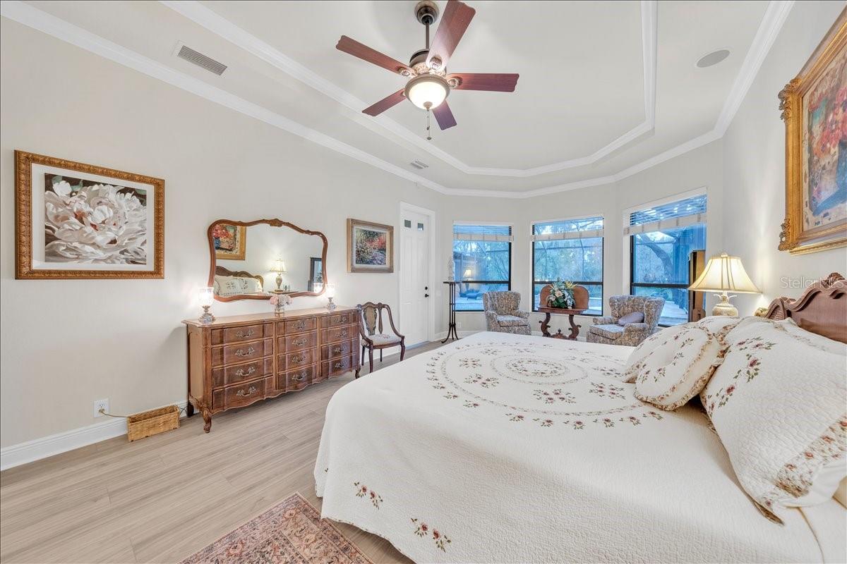 Spacious retreat with relaxing ambiance.