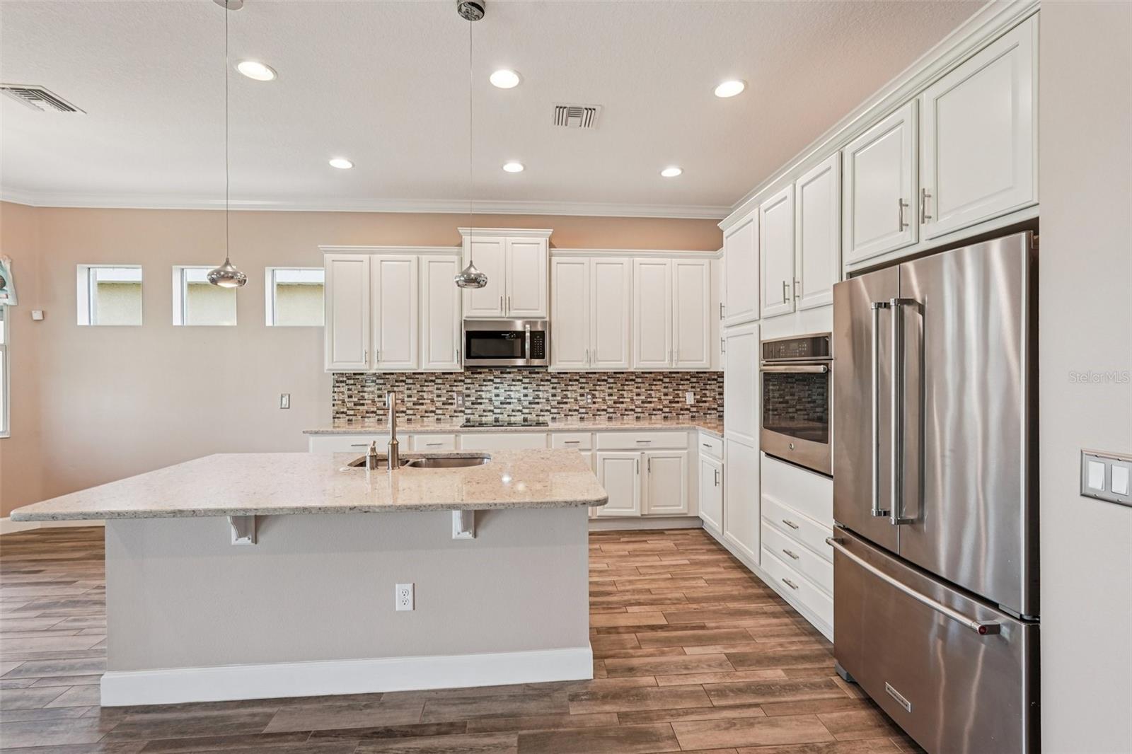 Kitchen with Pull-Out Shelves in Cabinets