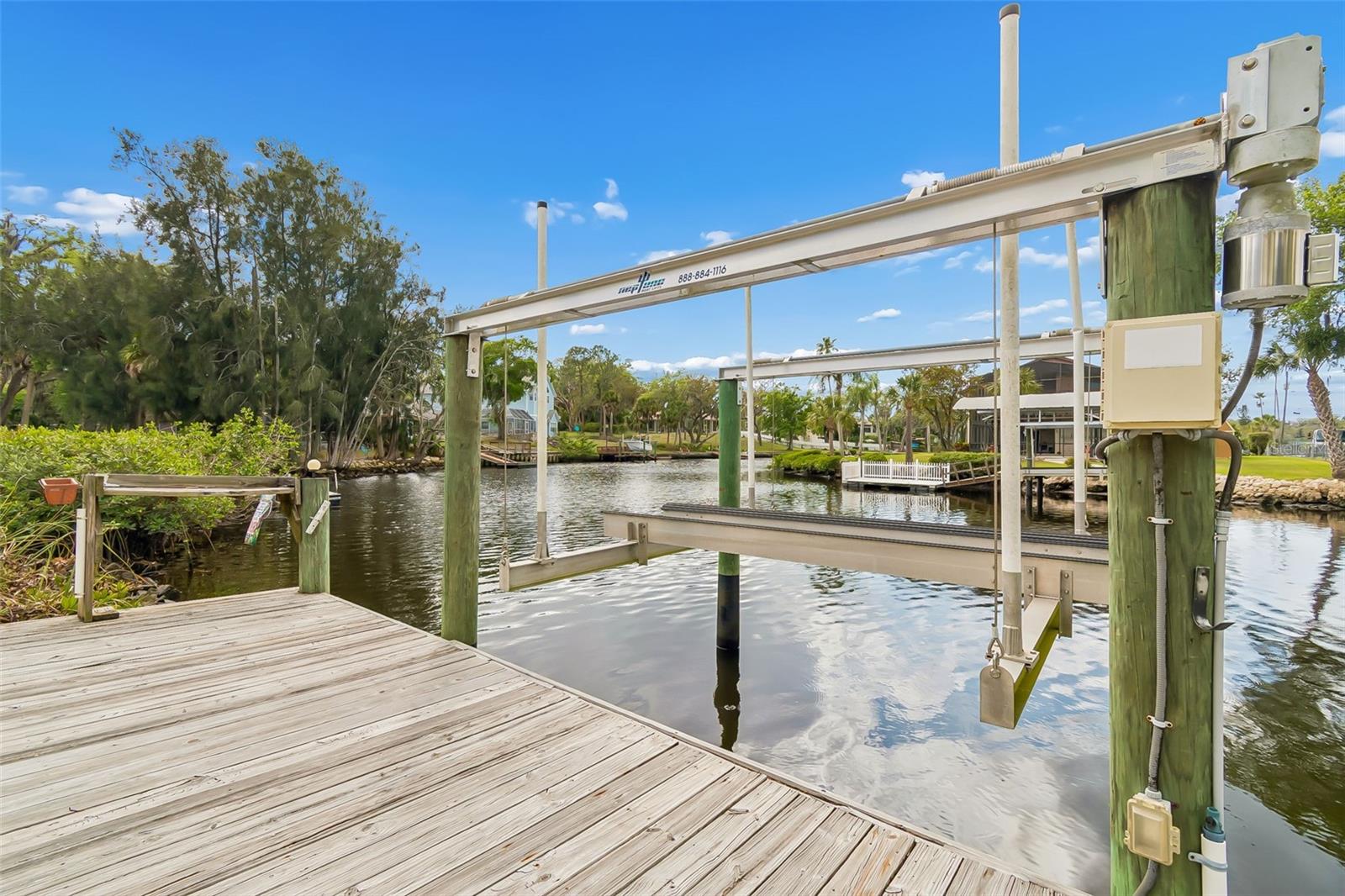 boat lift