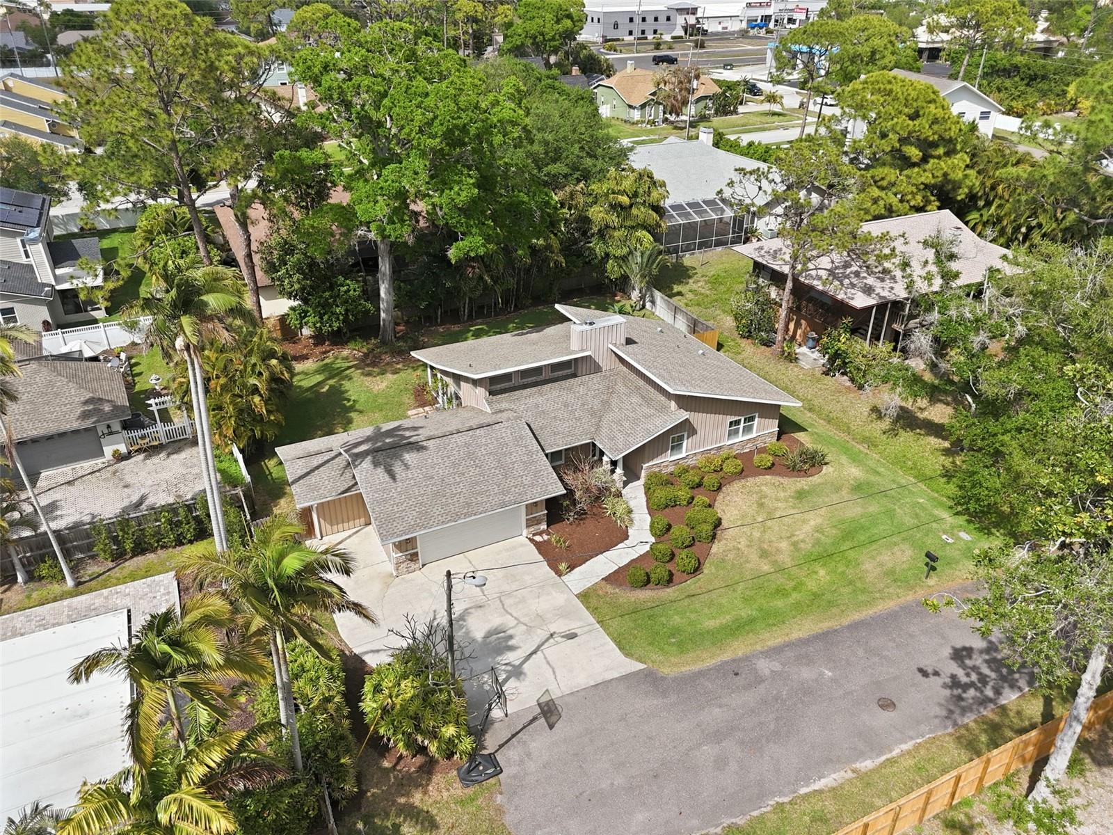 Dead end street, nice privacy