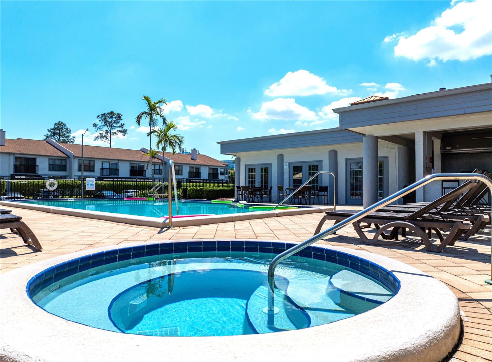 Pool & Spa