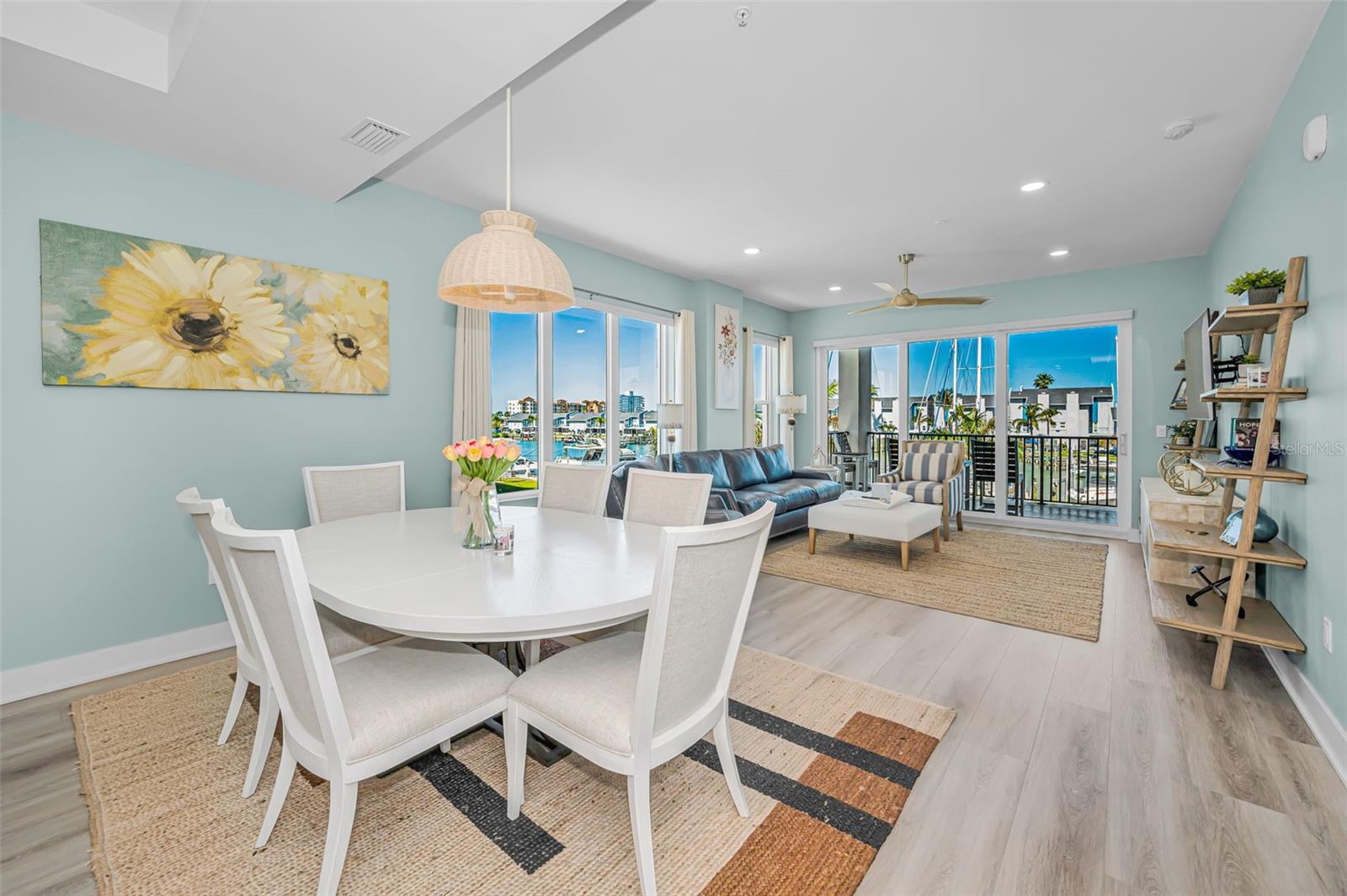 Dining area off the Kitchen and Living area