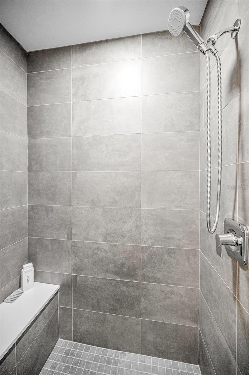 Second ensuite bathroom