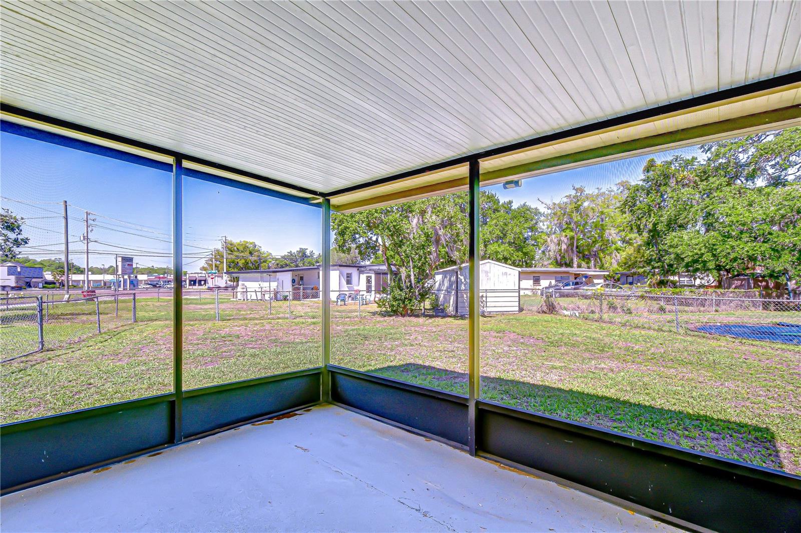 Spacious yard with endless possibility!