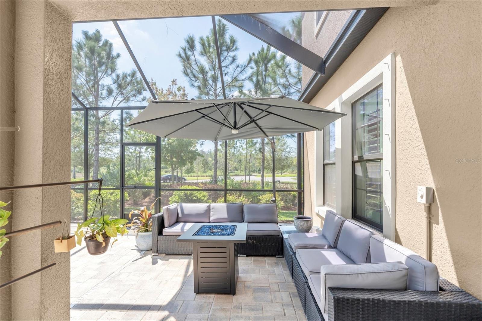 EXTENDED SCREENED LANAI