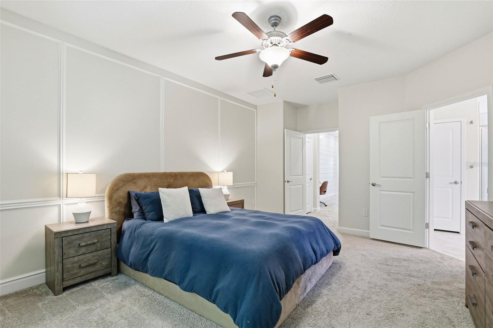 Primary bedroom - alternate view 2