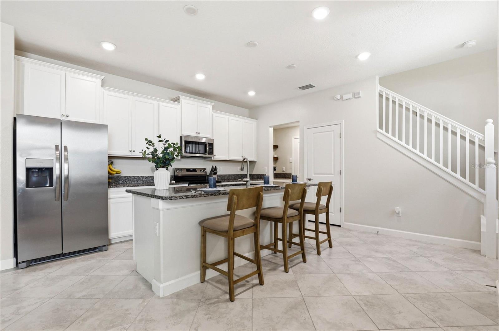 Kitchen – Island 2