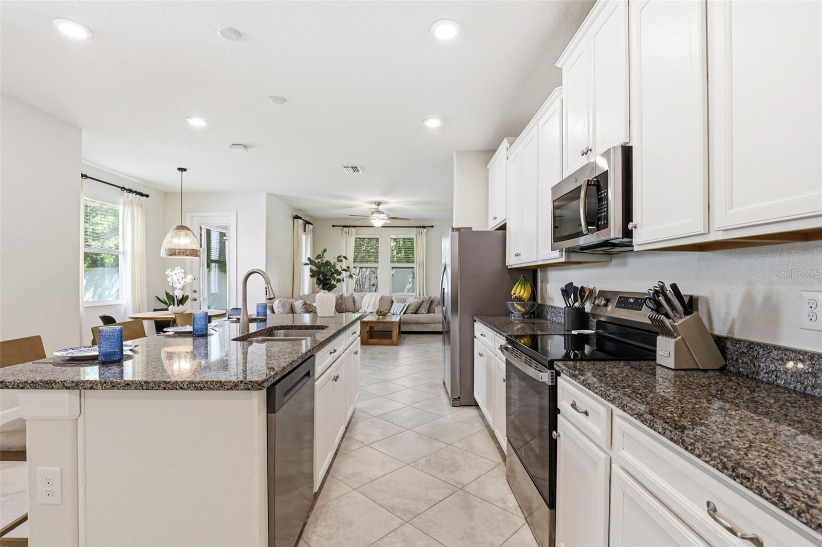 Kitchen – Alternate View