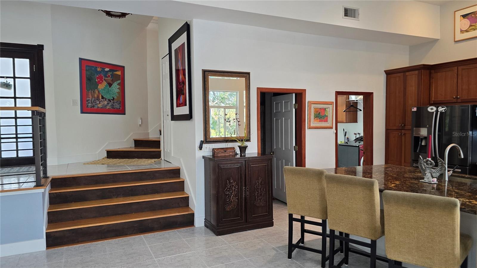 Steps to foyer