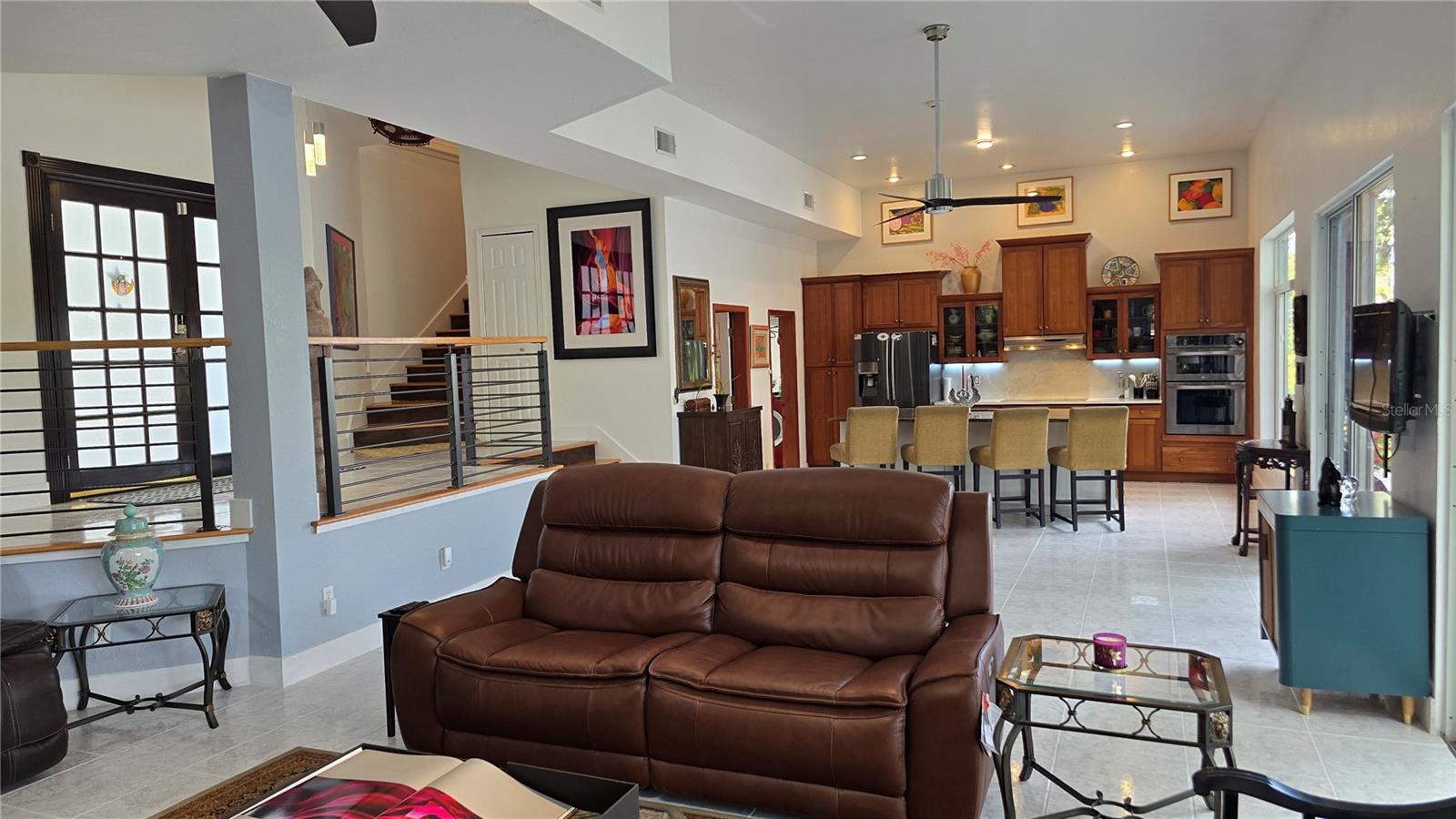 Living room to Kitchen view