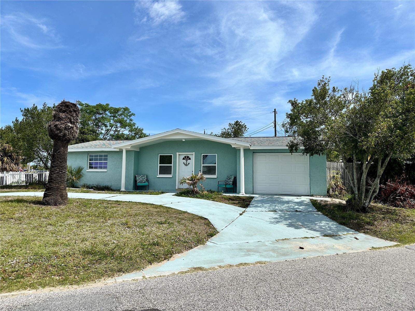 Welcome HomeCircular Driveway