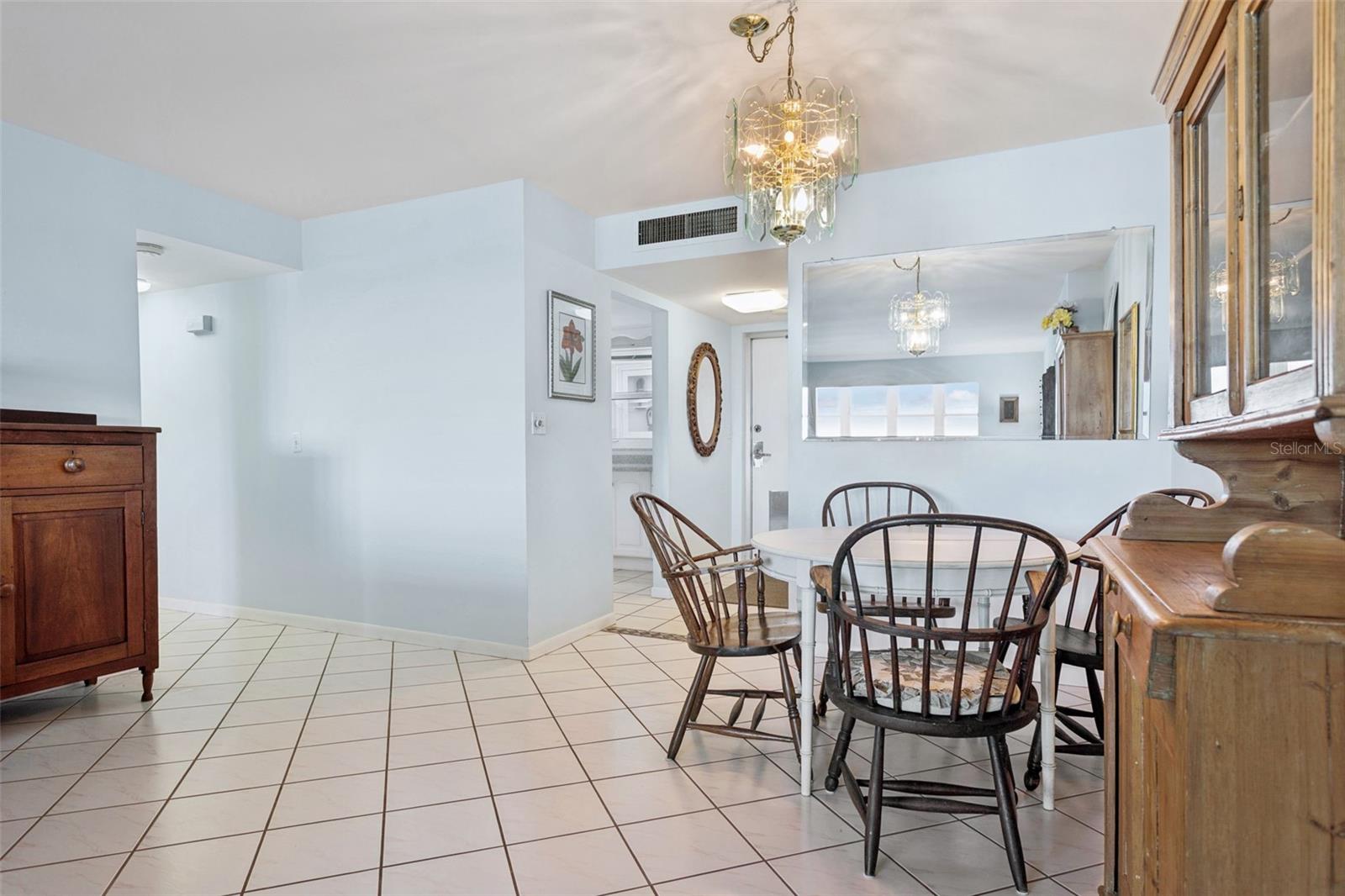 Dining area off kitchen
