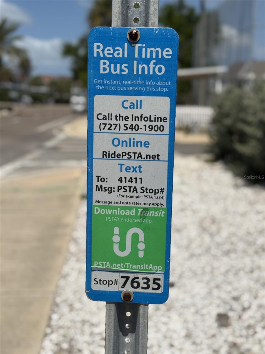 The trolley has a great way of tracking time for the bus's arrival