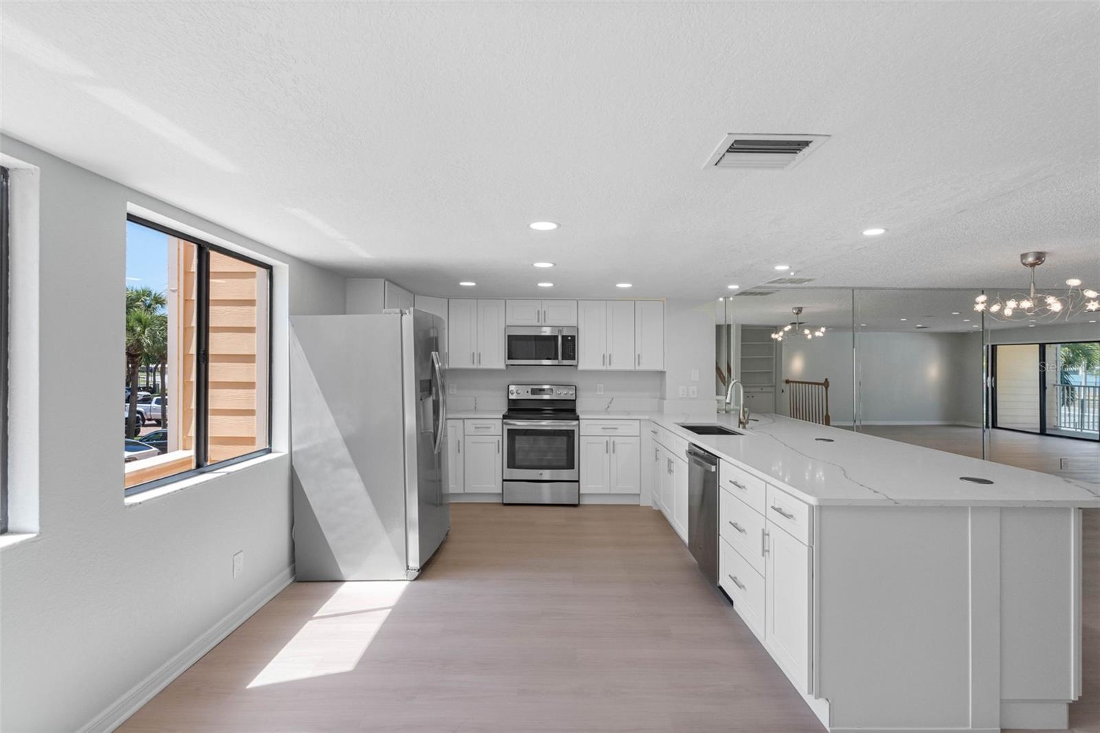 Room for plenty of cooks and helpers.