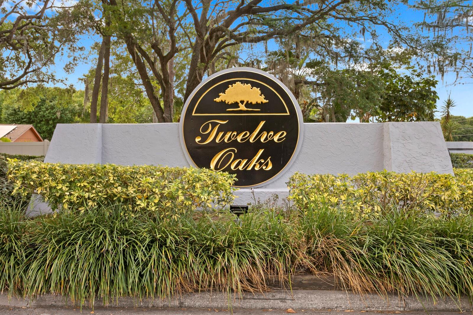 Welcome to the well-established community of Twelve Oaks