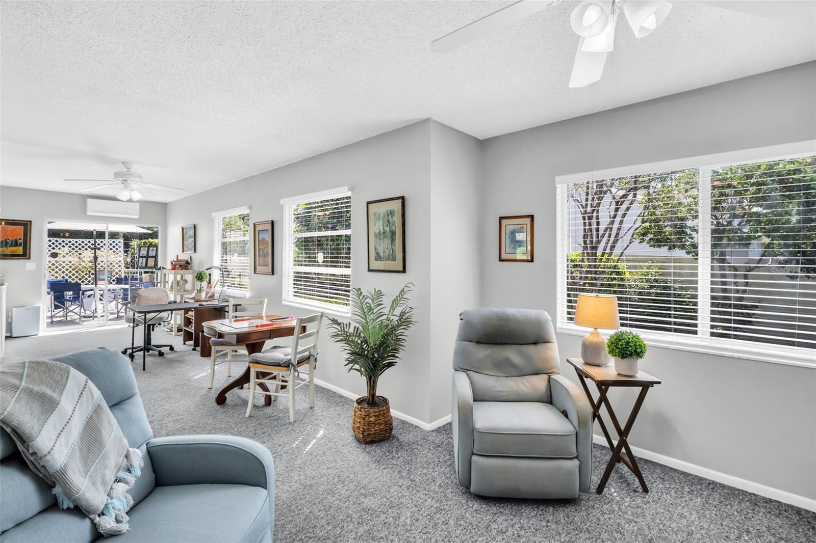 Den/additional living space~