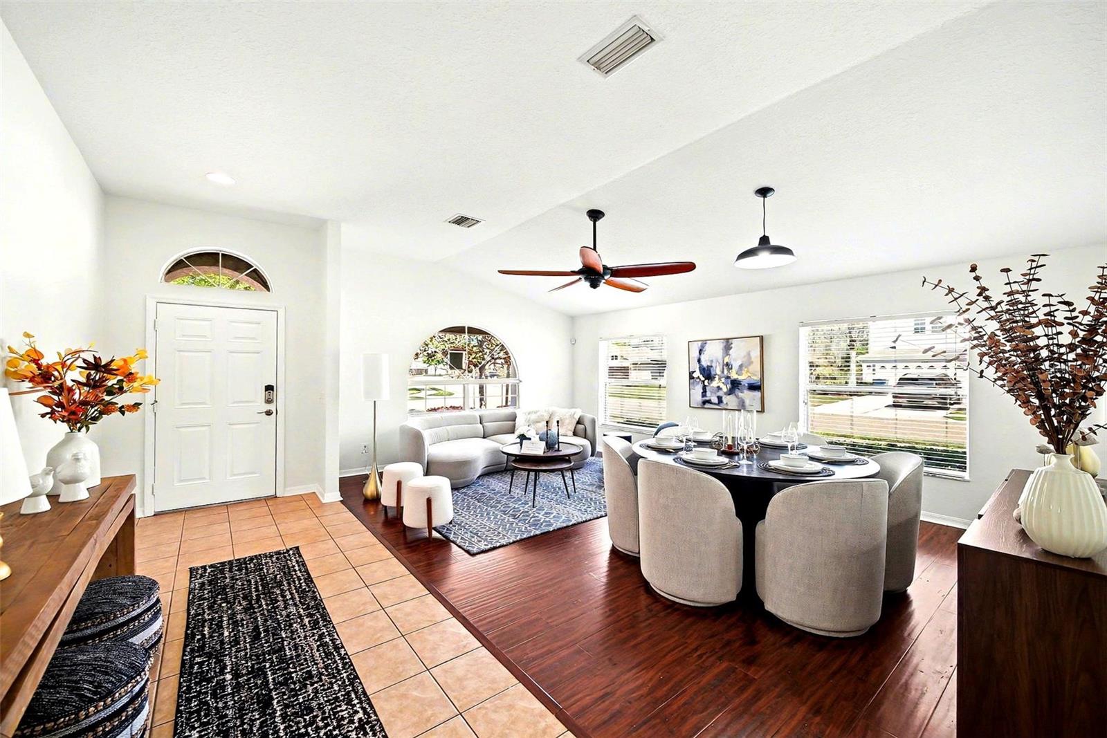 FORMAL LIVING & FORMAL DINING