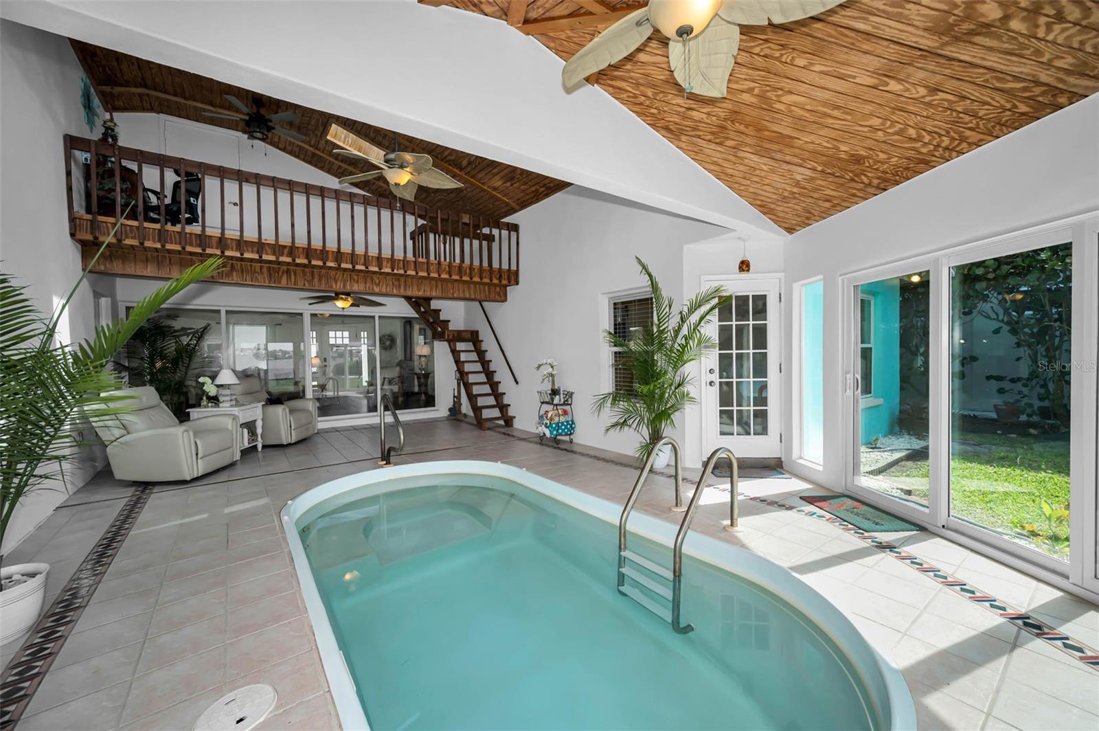 What a great place to relax in!!