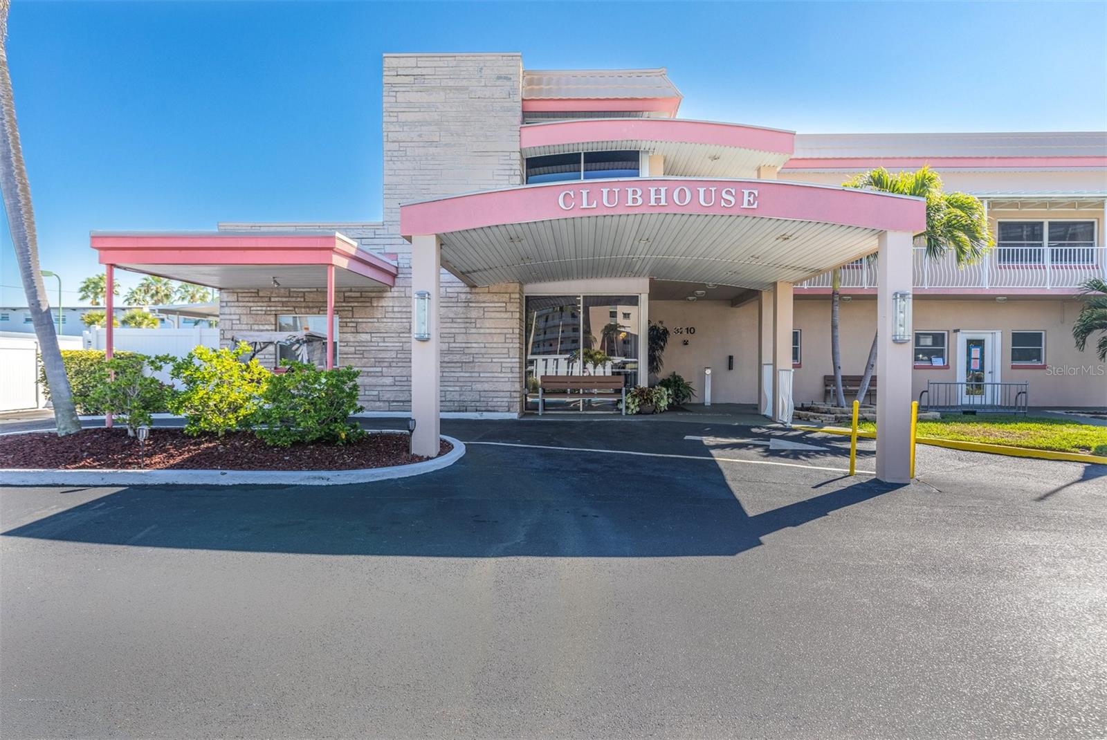 VERY ACTIVE CLUBHOUSE