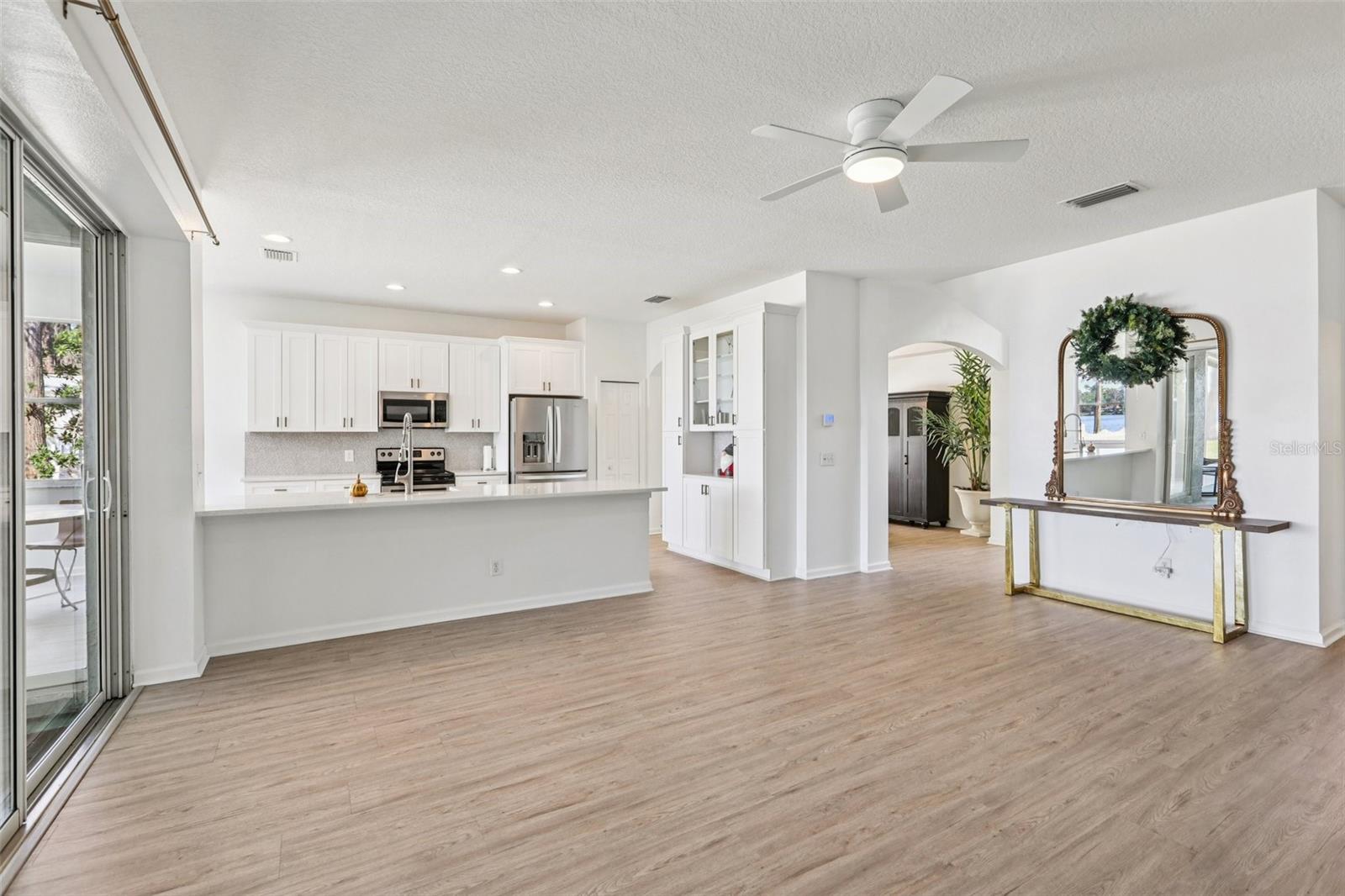 Family / Kitchen Combo