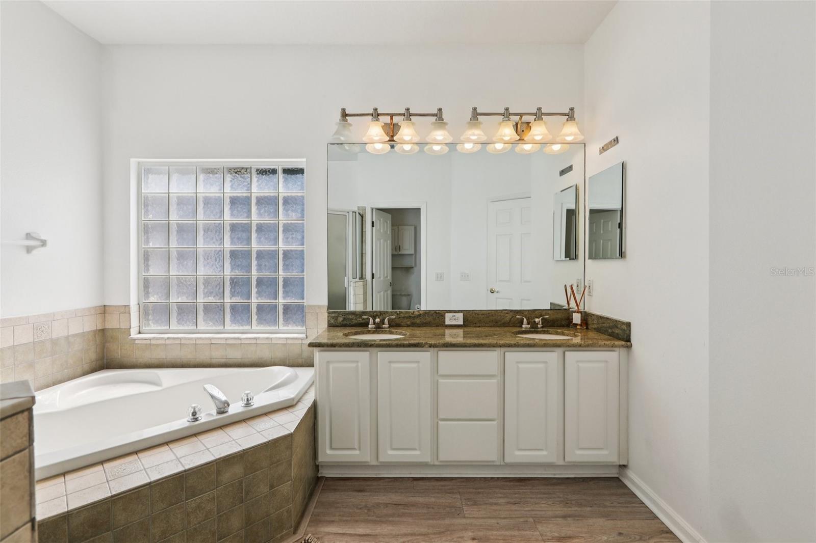 Primary Bedroom Bath