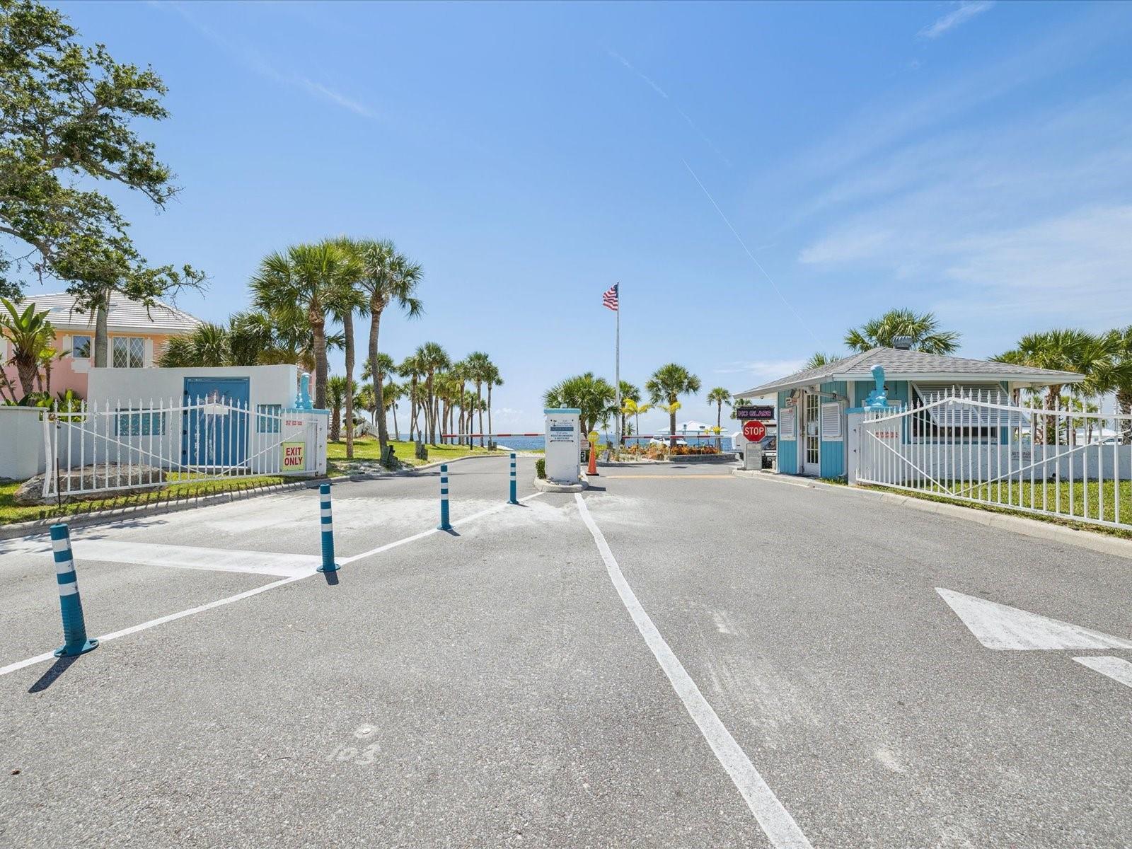 Private entry to Beach