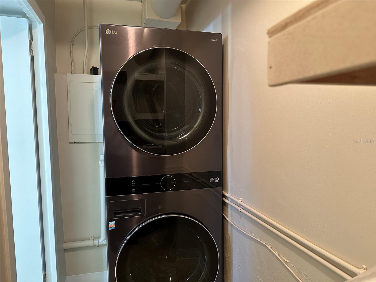 Newer Ventless Washing Machine /Dryer