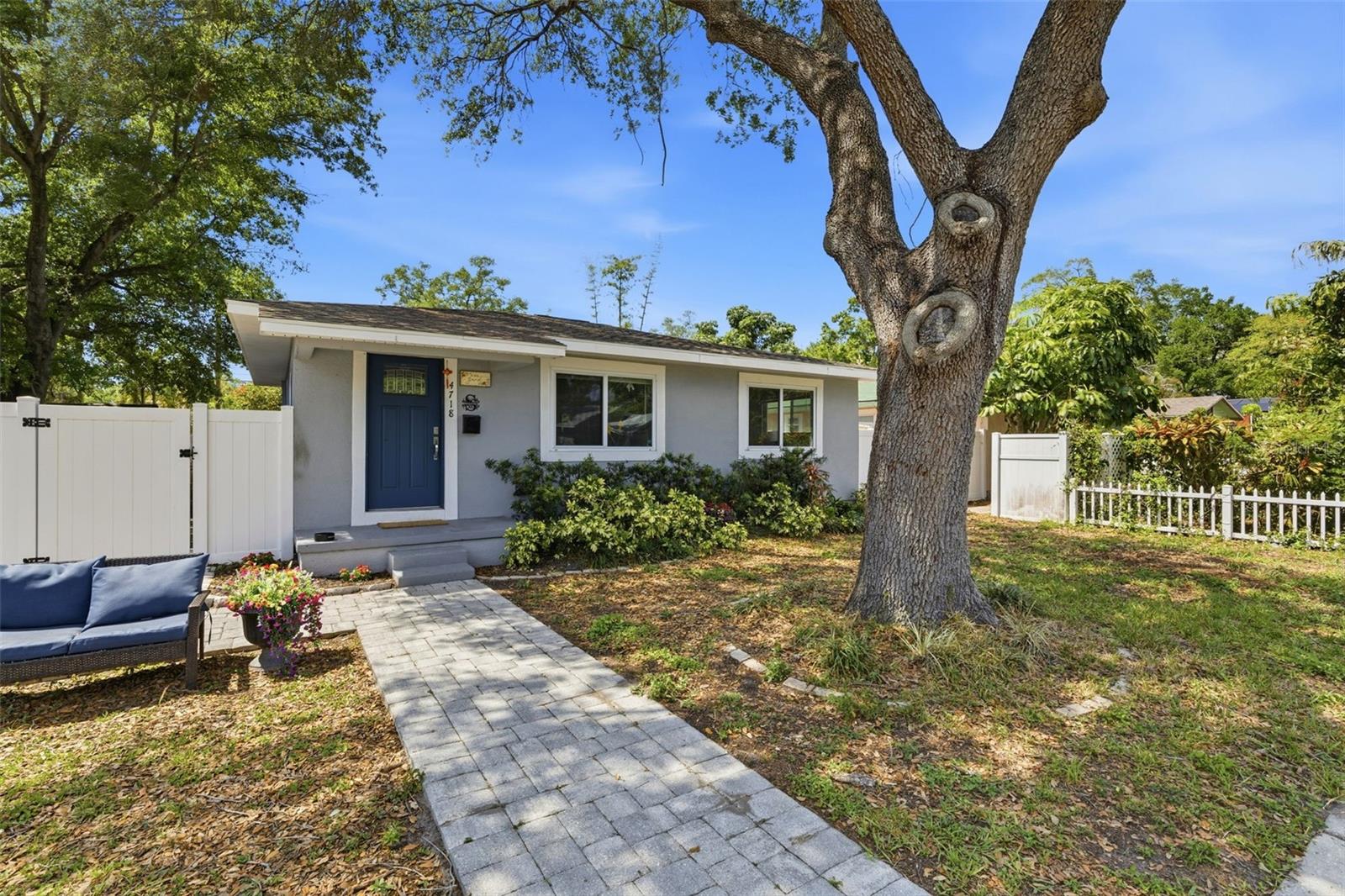 Spacious front yard in a quiet residential setting