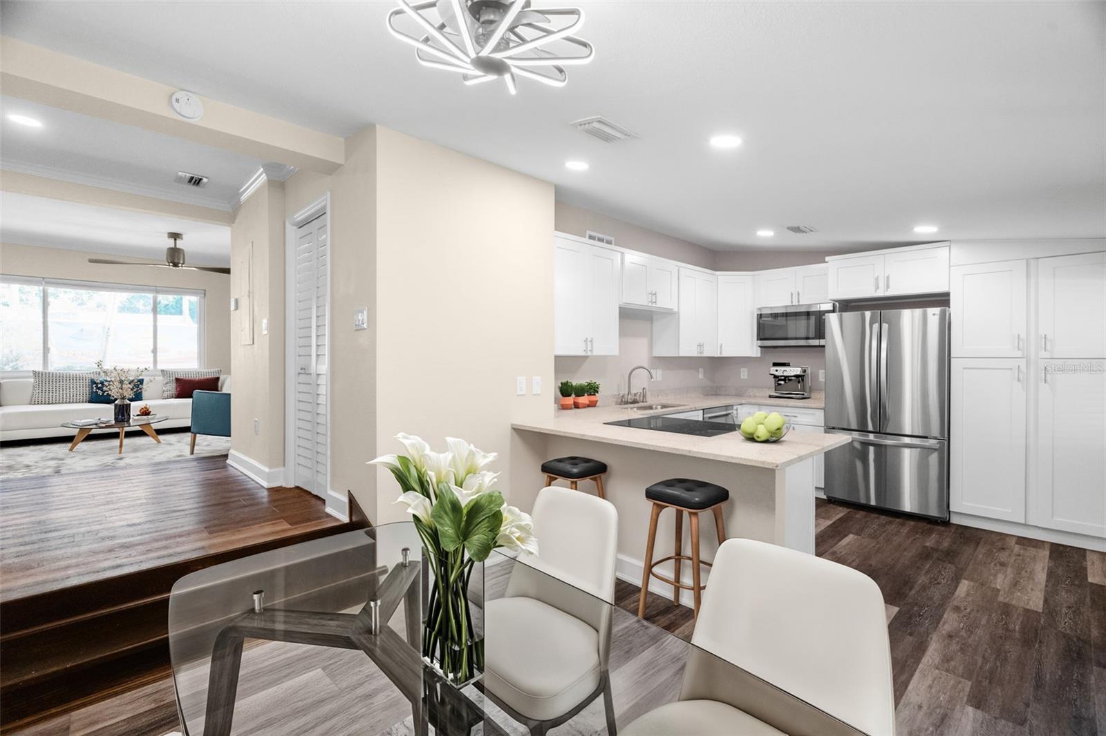 Kitchen and dining area.