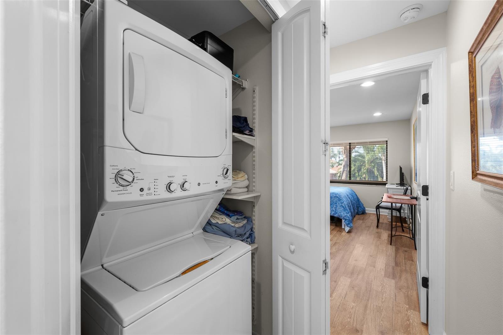 Full Size Washer/Dryer