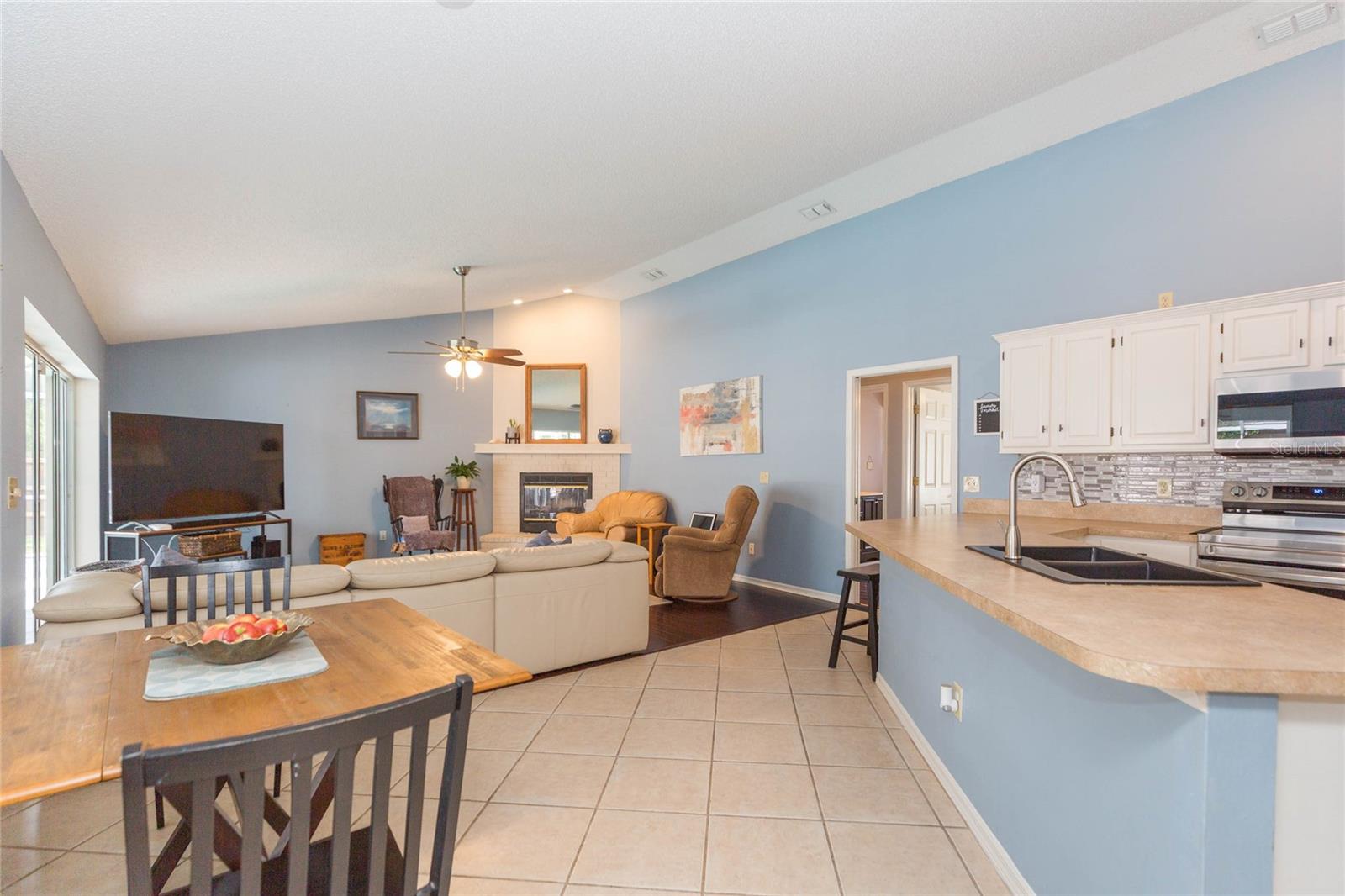 Living space with high ceilings