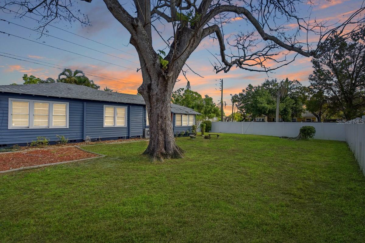 OVERSIZED & FENCED IN BACKYARD!