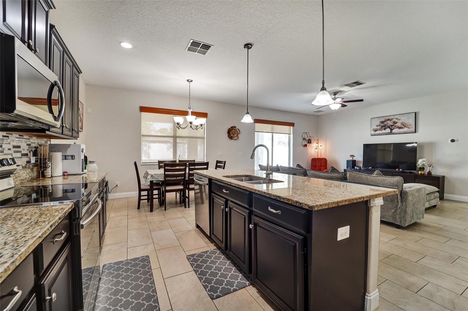 Kitchen with newer appliances