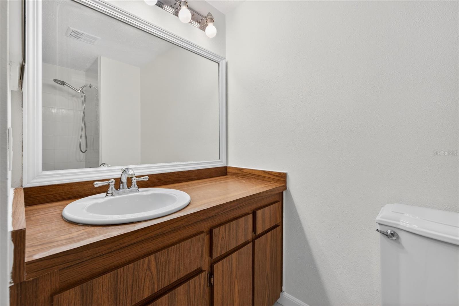 Secondary Full Bath