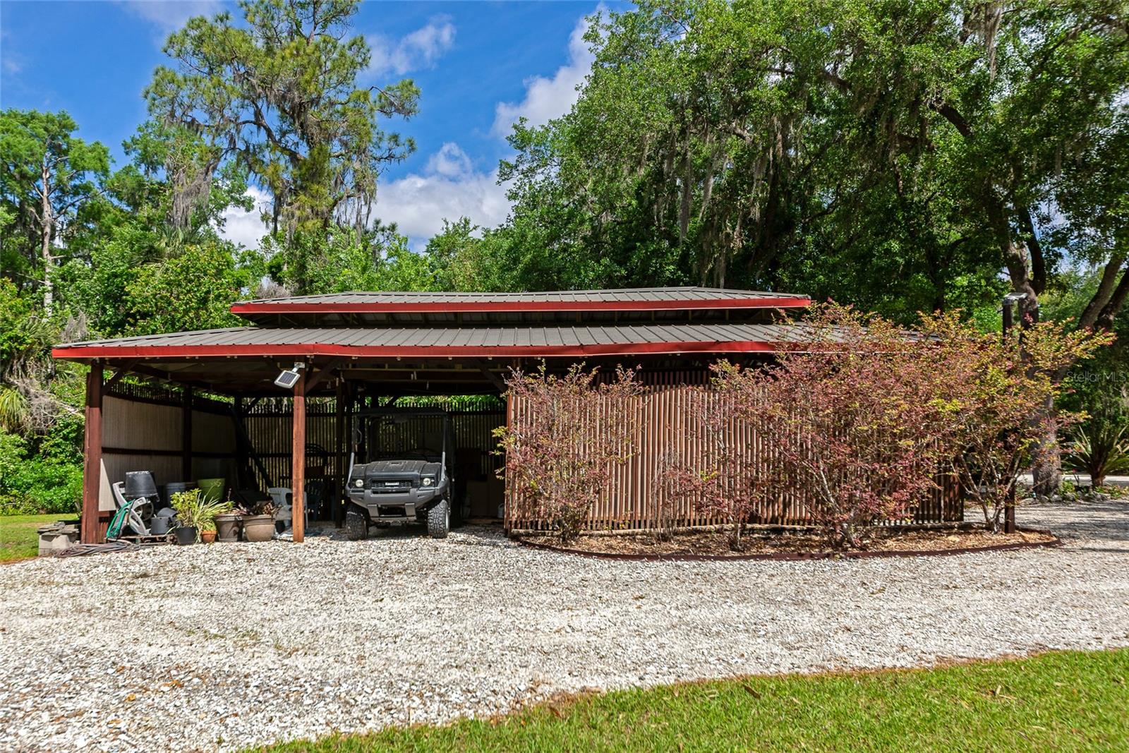 Carport