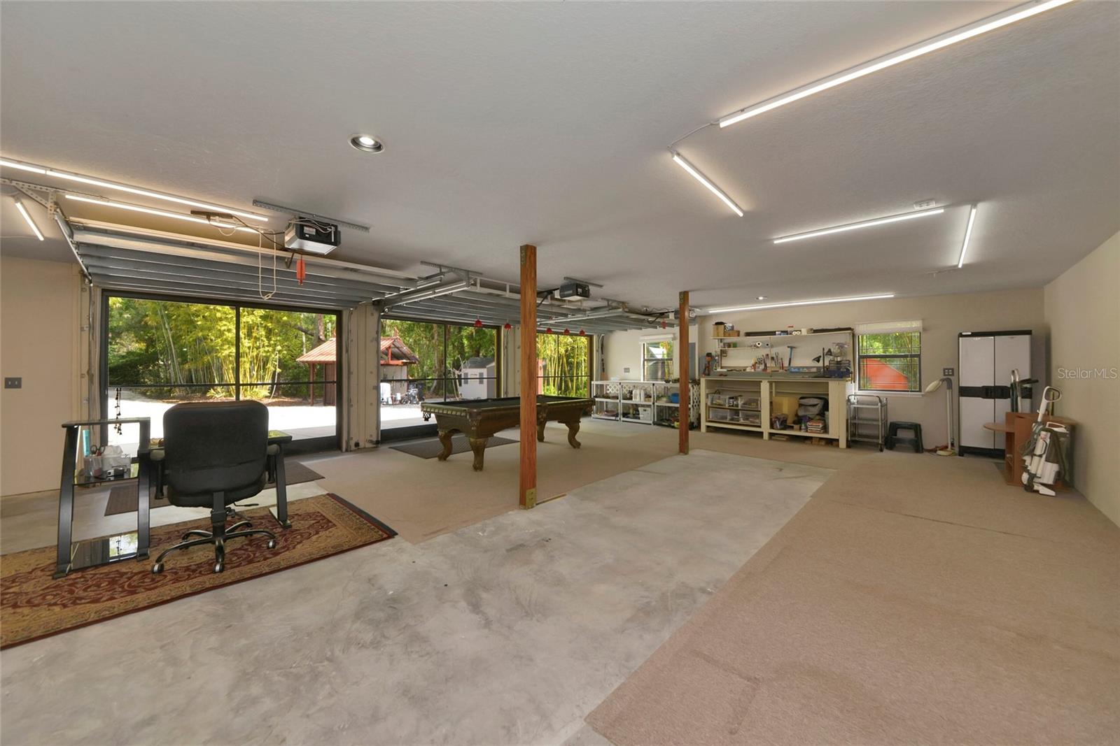 Huge 1st floor garage