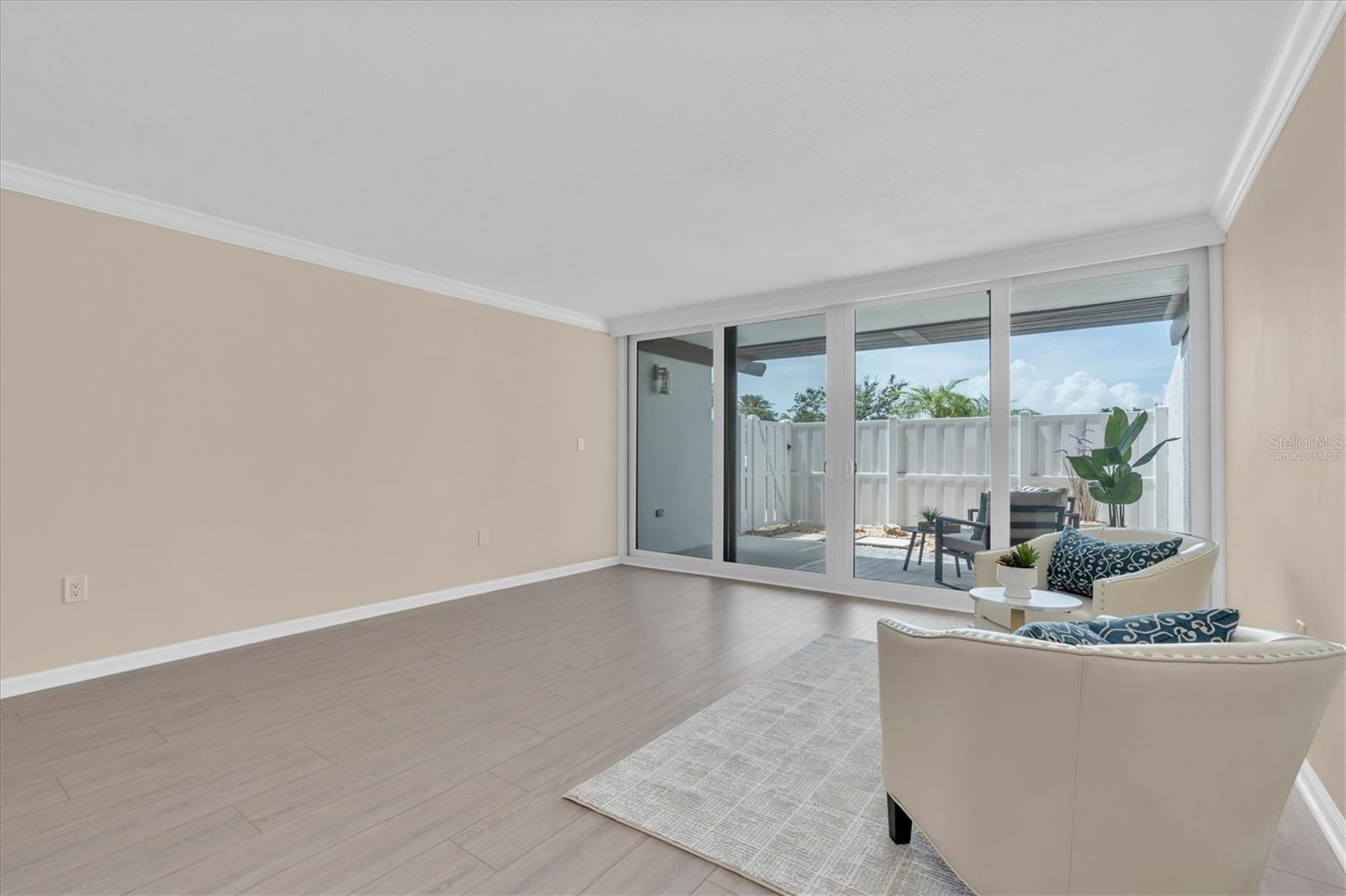Living room previously virtually staged